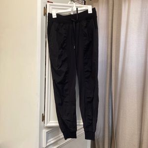 Lululemon Black Dance Joggers, size 6